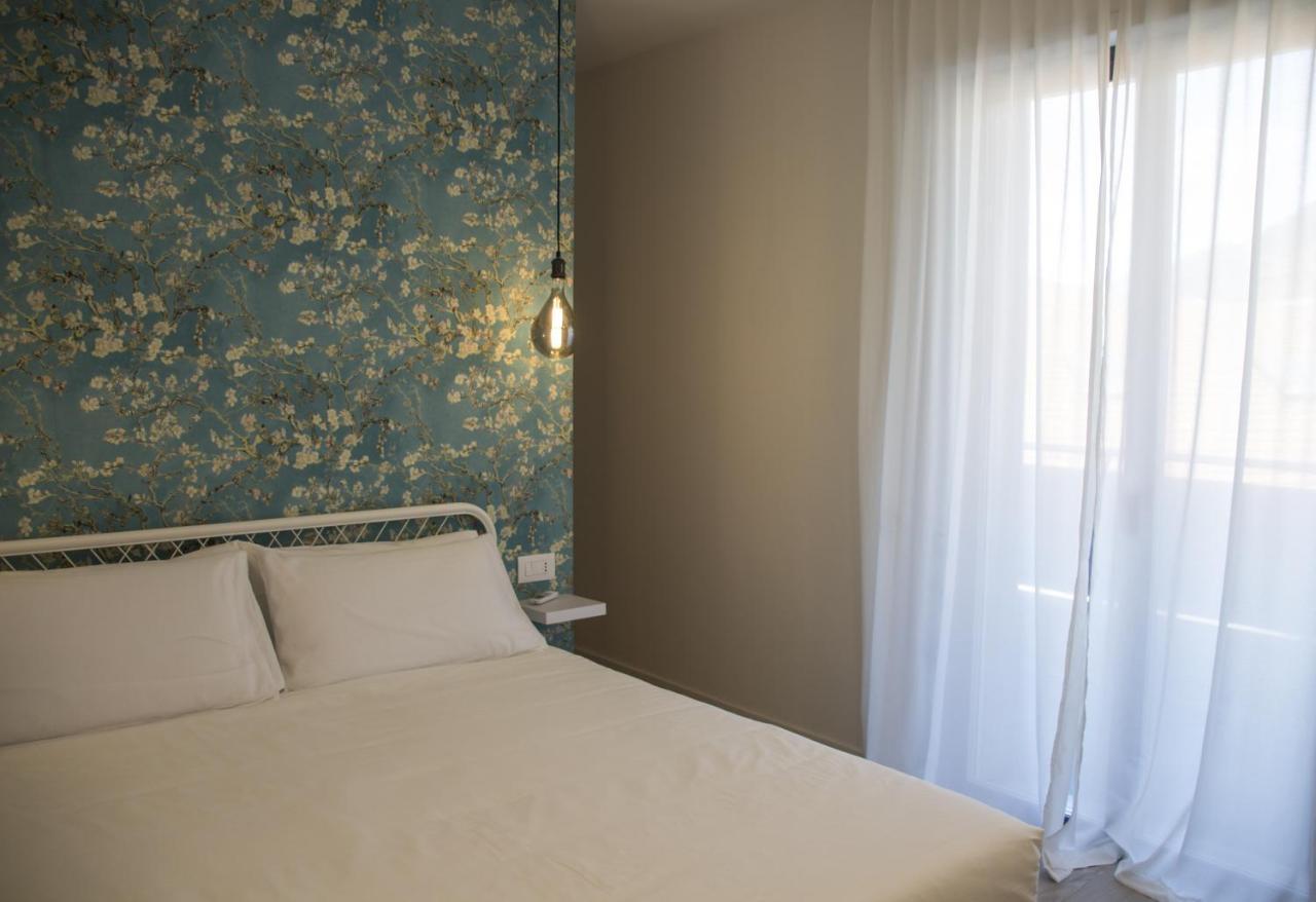 Bloom Apartments Тренто Экстерьер фото