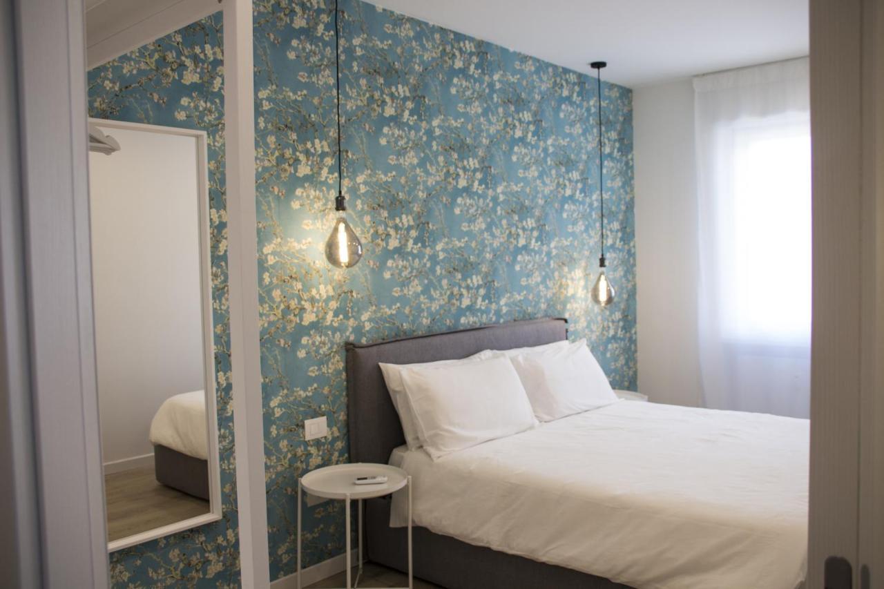 Bloom Apartments Тренто Экстерьер фото